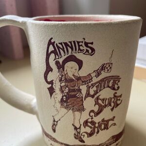 Annie Cream Mug with Brown Design